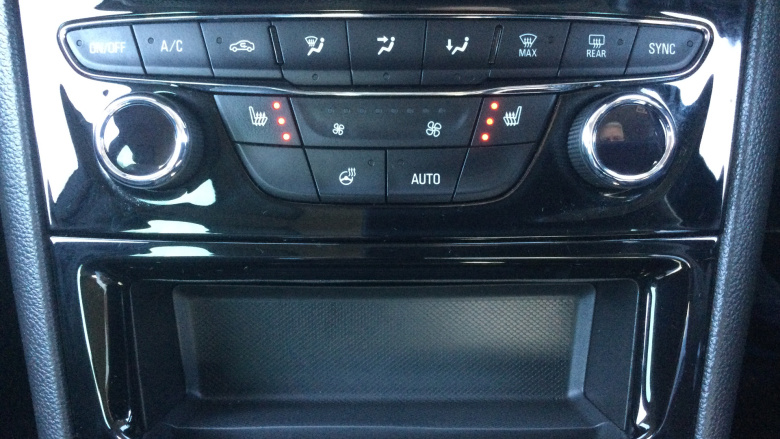 Vauxhall Astra 1.2 Turbo 145 Griffin Edition 5dr Petrol Hatchback